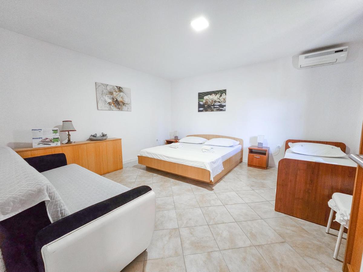 Apartments Vukovic Vanja Μακάρσκα Εξωτερικό φωτογραφία